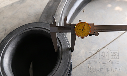 丁基橡膠接頭經(jīng)常使用在哪些類型的管道線路上 丁基橡膠接頭經(jīng)常使用在哪些類型的管道線路上